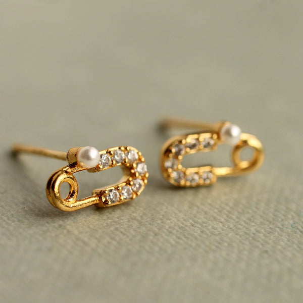 Pearl Safety Pin Luxury Stud Earrings