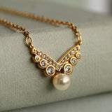 Antique Pearl Collarbone Necklace
